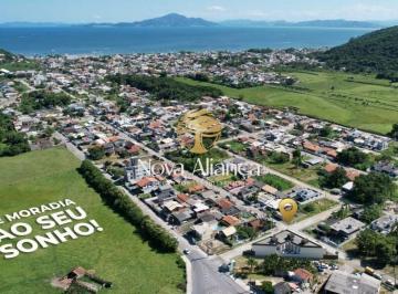 Casa · 107m² · 3 Quartos · 2 Vagas · Imóvel à venda em Zimbros, Bombinhas/SC