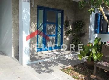 Casa · 137m² · 3 Quartos · 2 Vagas · Casa em  Rua Paulo da Silveira - Jardim Icaraí - Barra Velha/SC