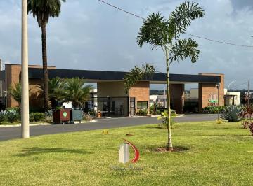 Foto 01 · EXCELENTÍSSIMO TERRENO DE ESQUINA EM CONDOMÍNIO FECHADO 540M²