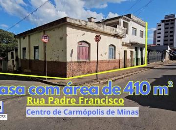 Casa · 410m² · 3 Quartos · CASA A VENDA, DE ESQUINA COM ÁREA DE 410 m², CENTRO DE CARMÓPOLIS DE MINAS