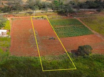 Rural · 1170m² · CHÁCARA à venda, com 1.170 m², água corrente e ótima localização em Carmópolis de Minas MG