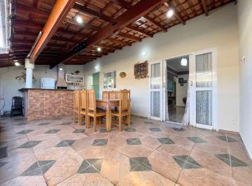 Casa de 3 quartos, Sumaré · Casa à venda com 3 dormitórios sendo 1 suíte em condomínio na cidade de Sumaré.
