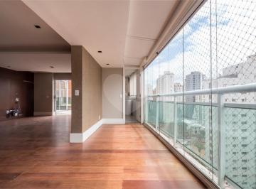 Apartamento · 240m² · 4 Quartos · 4 Vagas · Cobertura com 4 quartos à venda em Moema - SP