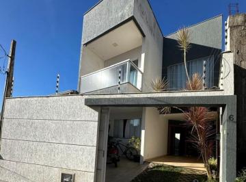 Foto 01 · Oportunidade imperdível: Casa duplex de 3 quartos com suíte e área gourmet em Perocão, Guarapari-ES!