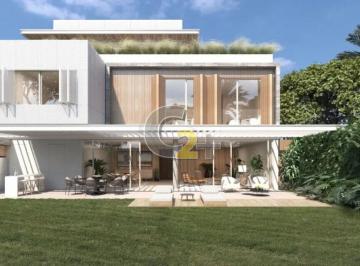 Casa · 796m² · 4 Quartos · 4 Vagas · Casa de Condominio à venda no Jardim Europa, 4 suítes, 4 vagas de garagem.