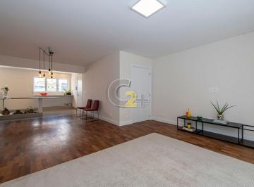 Apartamento · 169m² · 3 Quartos · 3 Vagas · Apartamento reformado a venda no Itaim Bibi com 3 quartos, 1 suíte, 3vagas