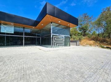 Comercial · 70m² · 1 Vaga · Loja em Mata Paca, Niterói/RJ de 70m² para locação R$ 8.000,00/mes