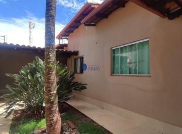 Casa · 227m² · 3 Quartos · 4 Vagas · Casa à venda - em Anápolis City