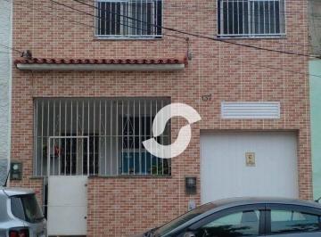 Casa · 200m² · 4 Quartos · 1 Vaga · Casa em São Domingos, Niterói/RJ de 200m² 4 quartos à venda por R$ 600.000,00