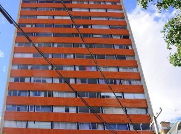 Apartamento · 110m² · 2 Quartos · 1 Vaga · Apartamento em Centro, Curitiba/PR de 110m² 2 quartos à venda por R$ 630.000,00