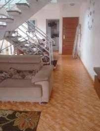Casa · 300m² · 3 Quartos · 10 Vagas · Sobrado em Parque Flamengo, Guarulhos/SP de 300m² 3 quartos à venda por R$ 600.000,00