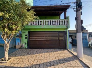 Casa · 244m² · 3 Quartos · 2 Vagas · Sobrado em Jardim Europa, Suzano/SP de 244m² 3 quartos à venda por R$ 640.000,00