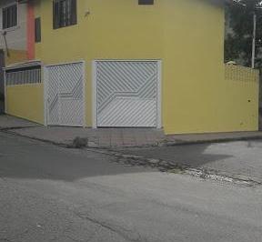 Casa · 260m² · 3 Quartos · 3 Vagas · Sobrado em Vila São Francisco, Mauá/SP de 260m² 3 quartos à venda por R$ 520.000,00