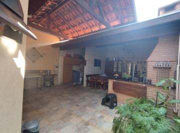 Casa · 212m² · 2 Quartos · 2 Vagas · Casa em Vera Cruz, Caçapava/SP de 212m² 2 quartos à venda por R$ 640.000,00