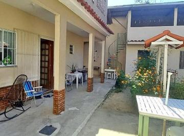 Casa · 326m² · 5 Quartos · 4 Vagas · Casa em Itaipu, Niterói/RJ de 326m² 5 quartos à venda por R$ 620.000,00