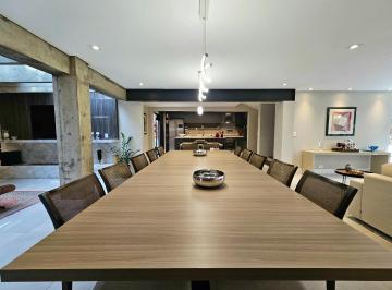 Casa · 408m² · 3 Quartos · 3 Vagas · Casa com 408 m², 3 quartos sendo 3 suítes à venda no bairro Brooklin.