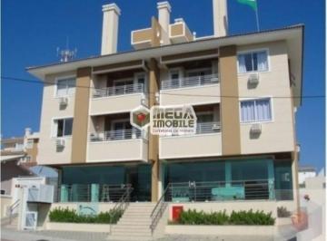 Apartamento · 138m² · 2 Quartos · 1 Vaga · Cobertura pertinho da praia para locação anual entre Ingleses e Santinho!