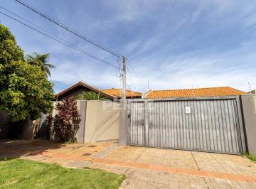 Casa · 278m² · 3 Quartos · 4 Vagas · Casa Térrea de Dupla Aptidão no Jardim dos Estados