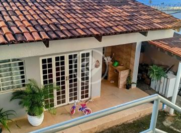 Casa · 528m² · 2 Quartos · 2 Vagas · Sobrado com salas comerciais e barracão no fundo. codigo: 110975