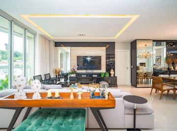 Apartamento · 200m² · 3 Quartos · 4 Vagas · Alto padrão e sofisticação neste elegante apartamento no Bigorrilho