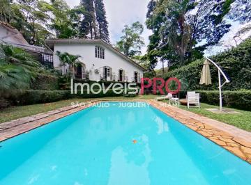 Casa · 239m² · 4 Quartos · 6 Vagas · Casa térrea no Jardim Guedala, com 969m² de terreno arborizado e 4 suítes espaçosas!