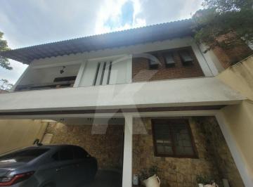 Casa · 450m² · 3 Quartos · 4 Vagas · Conforto e Lazer: Casa com Piscina, 3 Suítes e 4 Vagas no Palmas do Tremembé