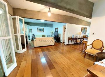 Casa · 239m² · 2 Quartos · 2 Vagas · Casa - Real Parque - 2 Suítes - 239m².
