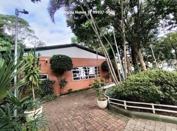 Casa · 200m² · 3 Quartos · 2 Vagas · Alugo casa condomínio 03 quartos e 01 suite FL44
