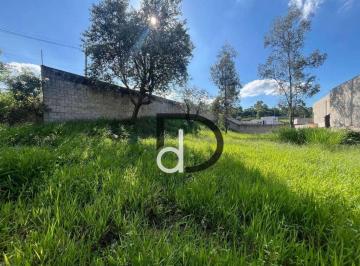 6cdf37e2a79caf4c77f77d3e0cb663a47cba0c59 · Terreno plano e murado  com 827 mts