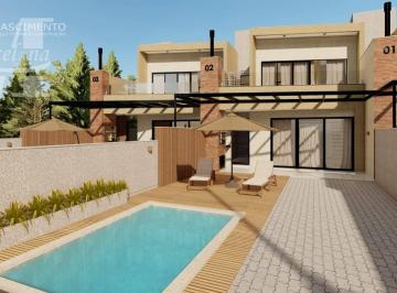 2f5ec108bf0d2c2b984623e60de514c45059b45c · SOBRADO ALTO PADRÃO, COM 3 QUARTOS, SENDO 2 NO PISO TÉRREO, CHURRASQUEIRA, TERRAÇO (COM ESPERA PARA
