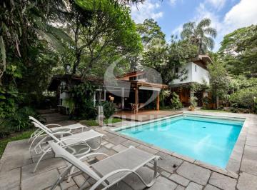 Casa · 490m² · 4 Quartos · 3 Vagas · Casa com 4 quartos e jardim com piscina na Cidade Jardim