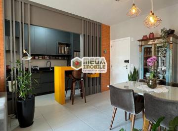 Apartamento · 66m² · 2 Quartos · 1 Vaga · Elegante Apartamento, ultimo andar, seminovo,  Itacorubi, condomínio Clube