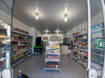 Comercial · 47m² · Loja comercial  localizada no bairro Carvoeira a 50m da rótula da UFSC