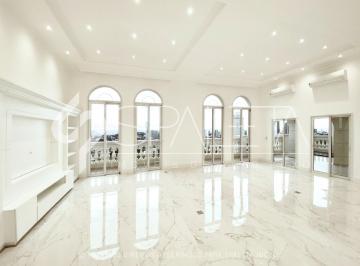 Apartamento · 320m² · 3 Quartos · 4 Vagas · Cobertura neoclássica com vista permanente e o privilégio do sol da manhã à venda no Residencial Cam