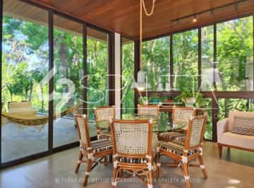 Casa · 433m² · 5 Quartos · 4 Vagas · Linda residência com vista para a mata à venda no condomínio Terras de Santa Teresa localizado entre