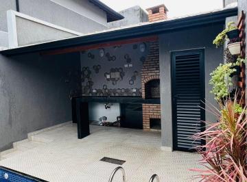 Casa · 65m² · 2 Quartos · 1 Vaga · Sobrado com Piscina 2 dorm com 2 Banheiros Novo
