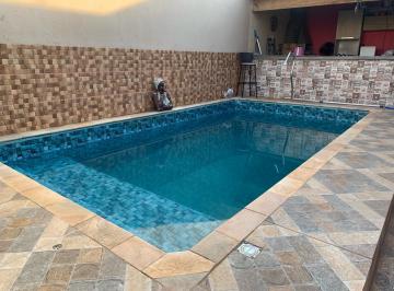 Casa · 139m² · 4 Quartos · 2 Vagas · JARDIM VERONA