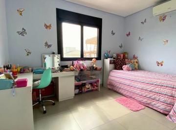 Casa · 234m² · 3 Quartos · 2 Vagas · RESERVA SANTA ROSA