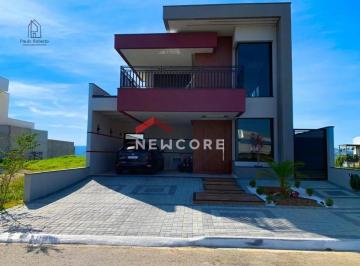 Casa · 230m² · 3 Quartos · 2 Vagas · Casa de condomínio em  Estrada Municipal Professora Olívia Alegri - Caçapava Velha - Caçapava/SP