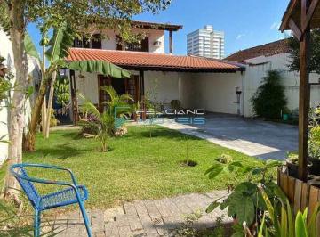 Casa · 200m² · 5 Quartos · 5 Vagas · Sobrado com 5 quartos, Canto do Forte, Praia Grande - R$ 1.5 mi, Cod: 3671