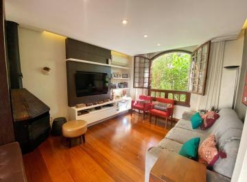 Casa · 300m² · 3 Quartos · 5 Vagas · CC 303 87760