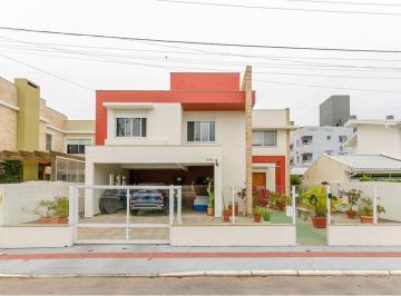 Casa · 302m² · 4 Quartos · 2 Vagas · IADG 561 590441010-17