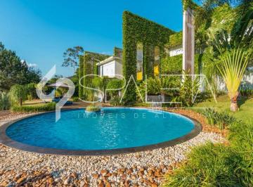 Casa · 5 Quartos · 6 Vagas · Luxuosa mansão disponível para venda ou locação no condomínio Portal Terra Nova em Jundiaí