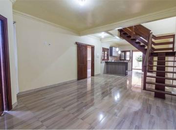 Casa · 198m² · 2 Quartos · 5 Vagas · RBNPT 317 Casa 610241012-37