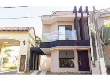 Casa · 166m² · 3 Quartos · 2 Vagas · Sobrado Novo com 3 suítes no Condomínio Green Tree no Pinheirinho!