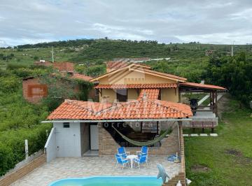 Casa de 3 quartos, Gravatá · Casa fora de condomínio com 3 quartos e piscina à venda em Gravatá/PE! 