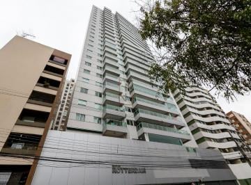 Apartamento · 81m² · 2 Quartos · 2 Vagas · Apartamento no Centro semi mobiliado com 2 vagas de garagem