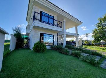 Casa · 324m² · 4 Quartos · 4 Vagas · Viva a grandiosidade de uma obra-prima arquitetônica!