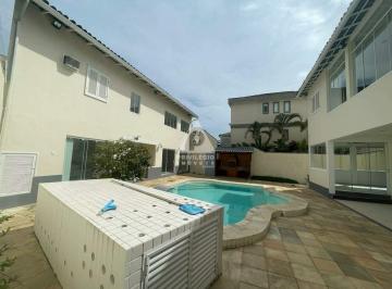 Casa · 524m² · 5 Quartos · 7 Vagas · Luxuosa Casa com 5 Quartos no Condomínio Rio Mar