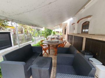 Casa · 140m² · 3 Quartos · 2 Vagas · ECasa Triplex na Praia da Barra – Condomínio Weekend
